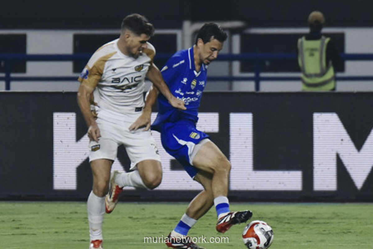 Persib Menang Dramatis, PSM Pesta Gol di Kandang