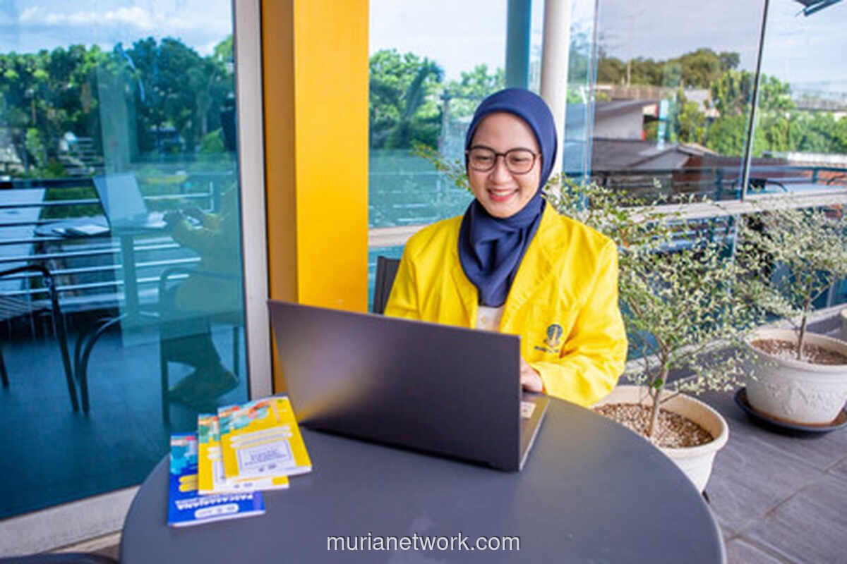 UT Buka Jalan: Kuliah Berkualitas Tanpa Beban Biaya