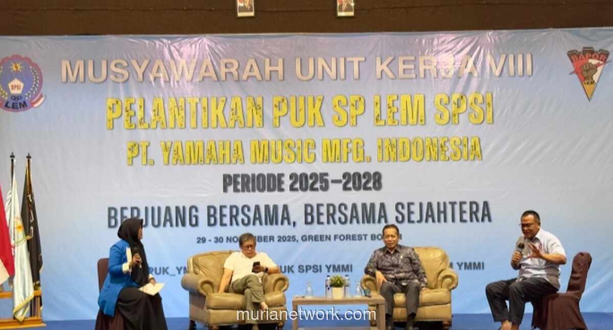 Rocky Gerung dan Menkop Buka Suara soal Aliansi Baru Buruh-Koperasi