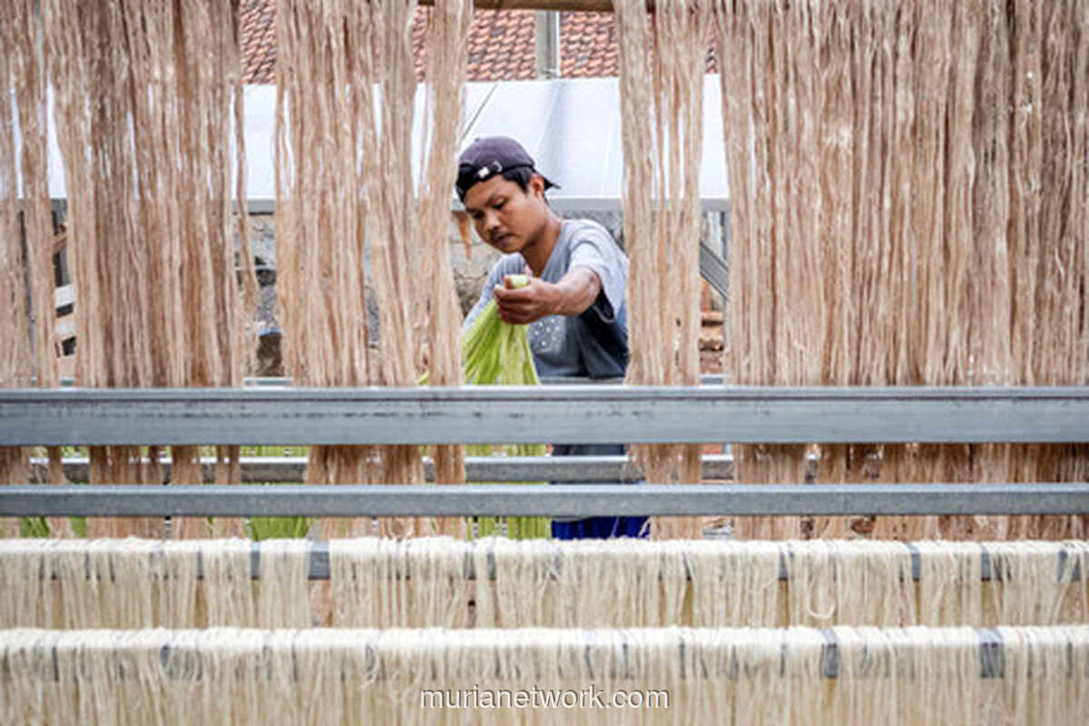 Dari Tumpukan Limbah, Daun Nanas Subang Menyapa Pasar Eropa