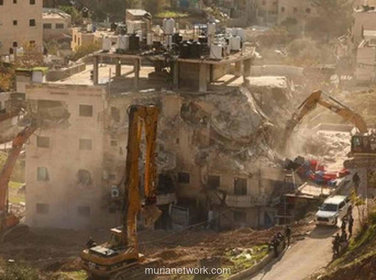 Buldoser Israel Runtuhkan Rumah Warga Palestina di Yerusalem Timur