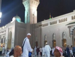 Di Tanah Suci, Candaku Terhenti oleh Bisikan: Nanti Digampar Malaikat