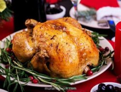 Suguhan Spesial untuk Malam Natal 2025, dari Ayam Madu hingga Puding Roti