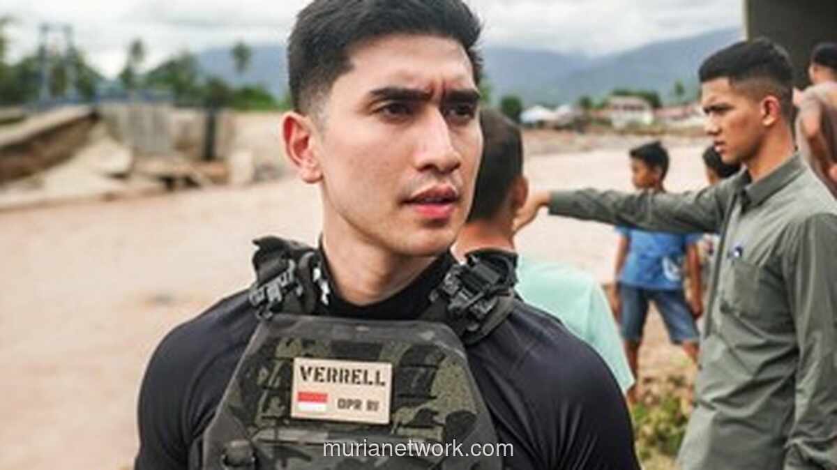 Verrell Bramasta dan Rompi Taktis yang Picu Badai Kritik di Tengah Banjir