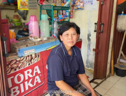 Sepi yang Bertahan: Kisah Ibu Sikar di Pasar Nanjung Sari