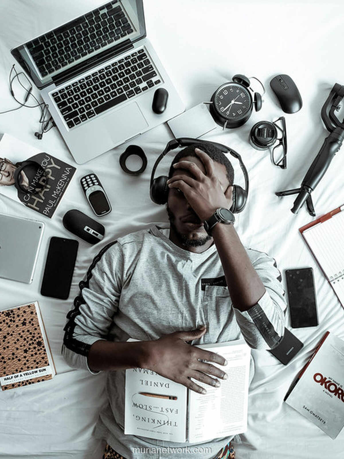 Gelar atau Pengalaman? Generasi Muda Kini Lebih Memilih Langsung Bekerja