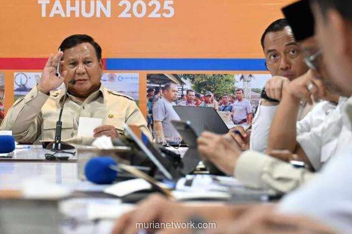 Prabowo Bergetar di Rapat Bencana Aceh: Jangan Cari Untung di Tengah Penderitaan Rakyat