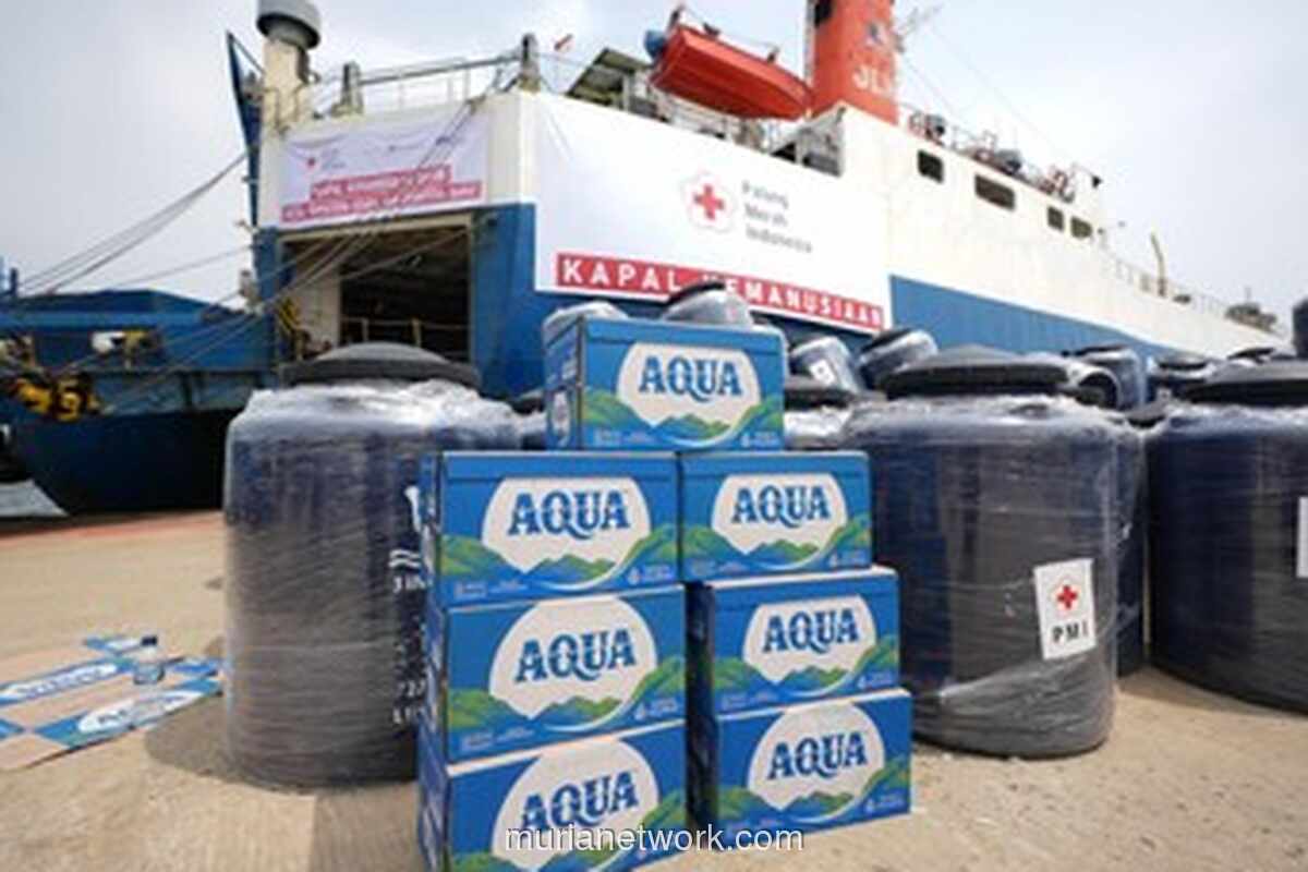 Danone Bergerak Cepat Salurkan Bantuan Air dan Nutrisi untuk Korban Banjir Sumatra