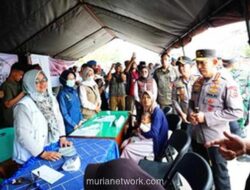 Kapolri Turun Langsung, Tinjau Dapur Umum dan Posko Kesehatan di Pengungsian Aceh