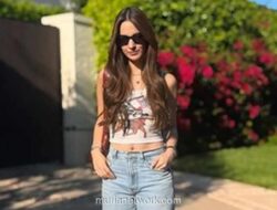 Magika Bakrie Protes Gaya Busana Ibunya di Tengah Panasnya Disneyland