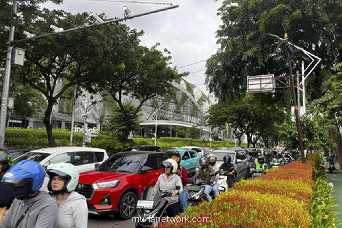 GBK Macet Total, Ribuan Jemaat Serbu Perayaan Natal di Stadion Utama