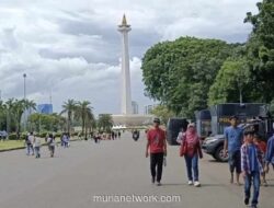 Monas Ramai Dikunjungi Keluarga, Tiket Puncak Ludes Terjual Setiap Hari