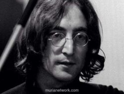 8 Desember: Dari Astraea di Langit hingga Tragedi di Pintu Dakota