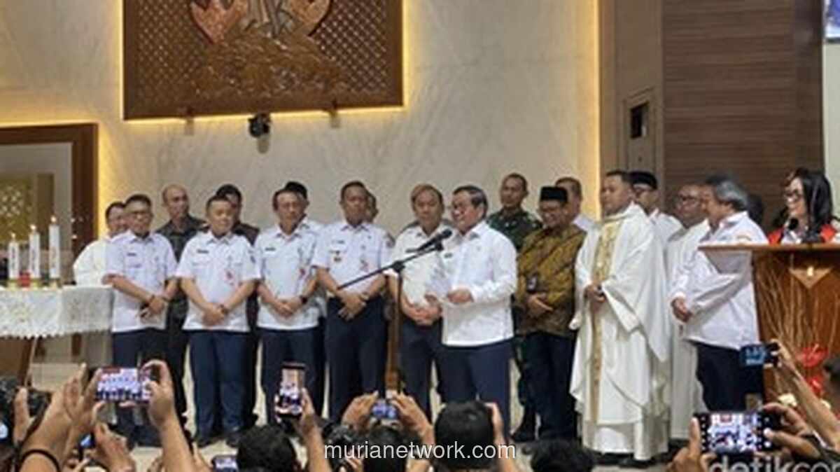 Pramono Anung Sambangi Gereja, Serukan Natal Sederhana di Tengah Duka Bencana