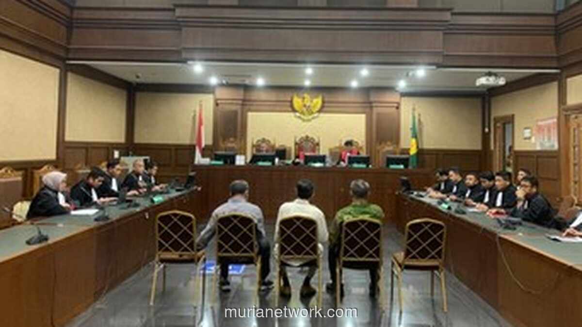 Uang Suap Minyak Goreng Berakhir di Kolong Mobil Mewah