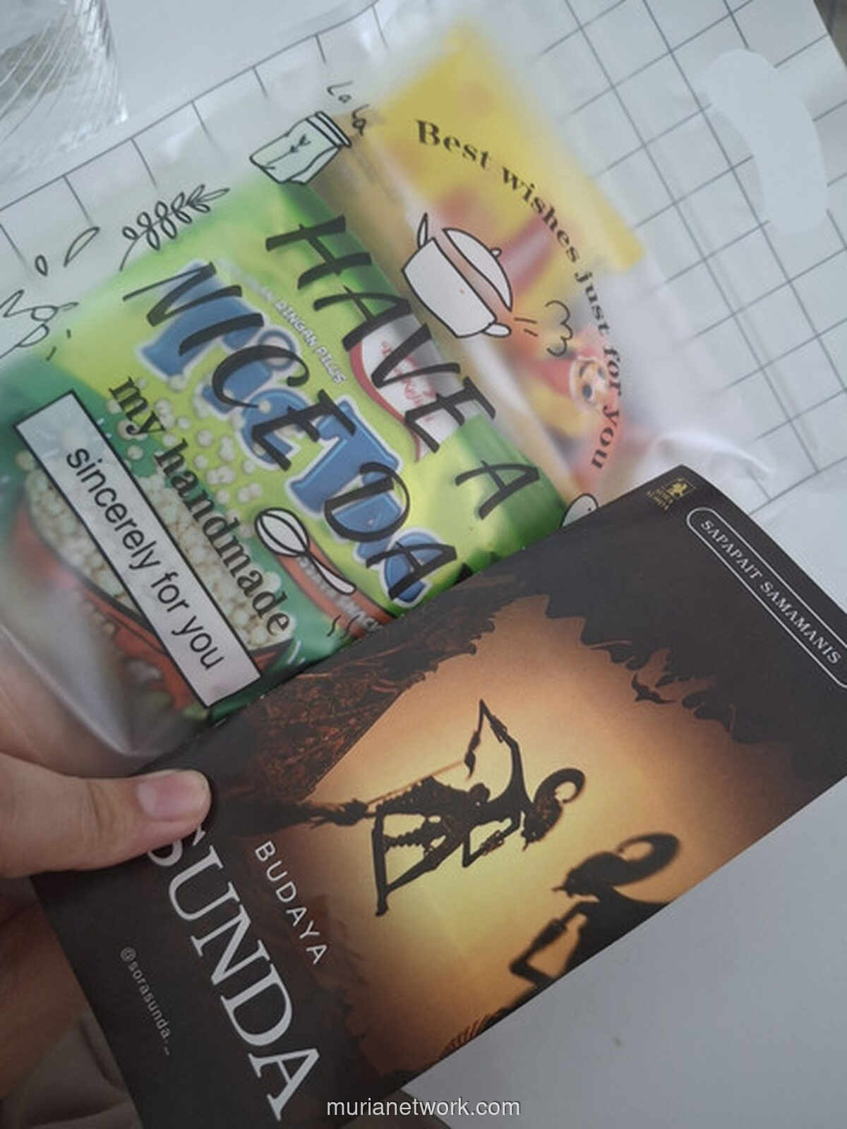 Sapaan Teteh dan Bahasa Hati di Pangandaran