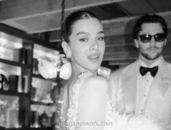 Hailee Steinfeld dan Josh Allen Umumkan Kehamilan Lewat Momen Intim di Tengah Salju