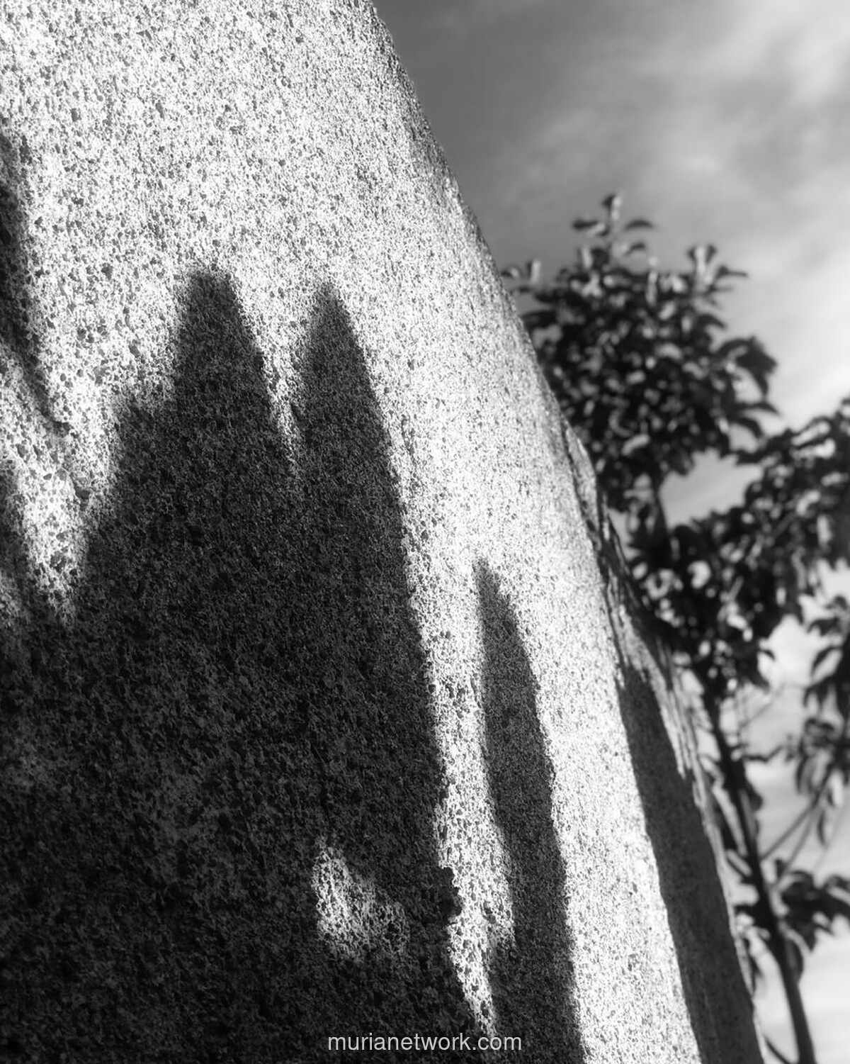 Mentalitas Penjilat dan Ironi Kekayaan: Ancaman Nyata di Balik Kemerdekaan