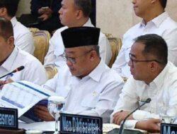 Pemerintah Siapkan Tunjangan Rp 2 Juta untuk 16.500 Guru Korban Banjir Sumatra