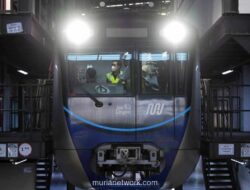 TransJakarta, MRT, dan LRT Siap Layani Warga Hingga Dini Hari di Malam Tahun Baru