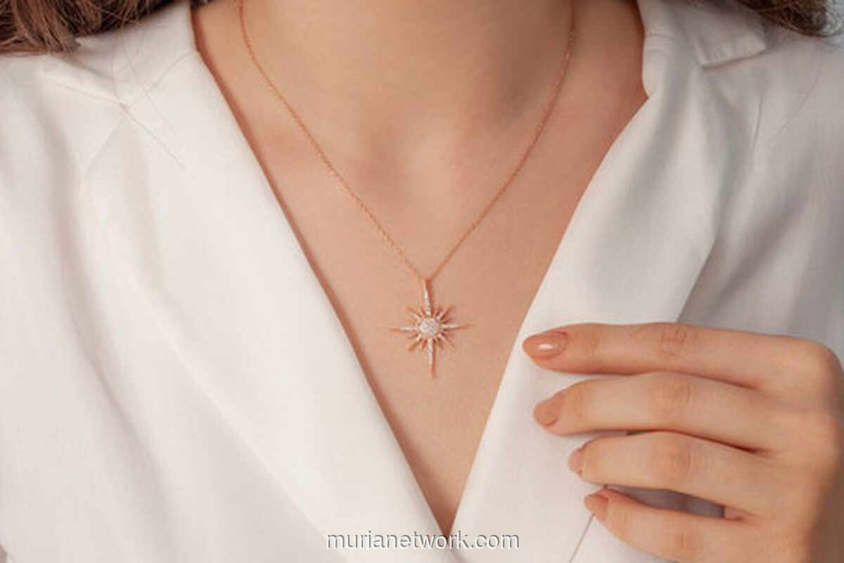 Jangan Sembarang Pakai, Ini Rahasia Perhiasan Tetap Kinar Selama Bertahun-tahun