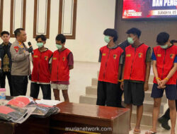 Pesta Miras Berujung Pengeroyokan dan Perampasan Motor di Surabaya