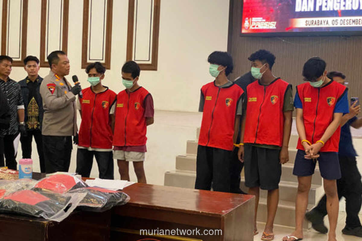 Pesta Miras Berujung Pengeroyokan dan Perampasan Motor di Surabaya