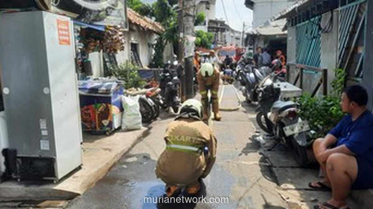 Bara Tersembunyi di Reruntuhan, Kebakaran di Grogol Petamburan Berkobar Kembali