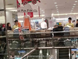 Mantos Dipadati Pengunjung Usai Perayaan Natal