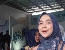 Ria Ricis Nyaris Celaka Usai Terperosok di Lokasi Banjir Aceh