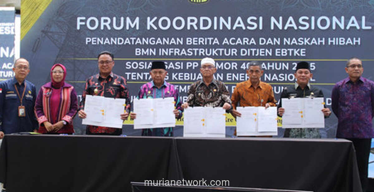 Mempawah Terima Hibah 148 Lampu Jalan Tenaga Surya Senilai Rp 2,2 Miliar