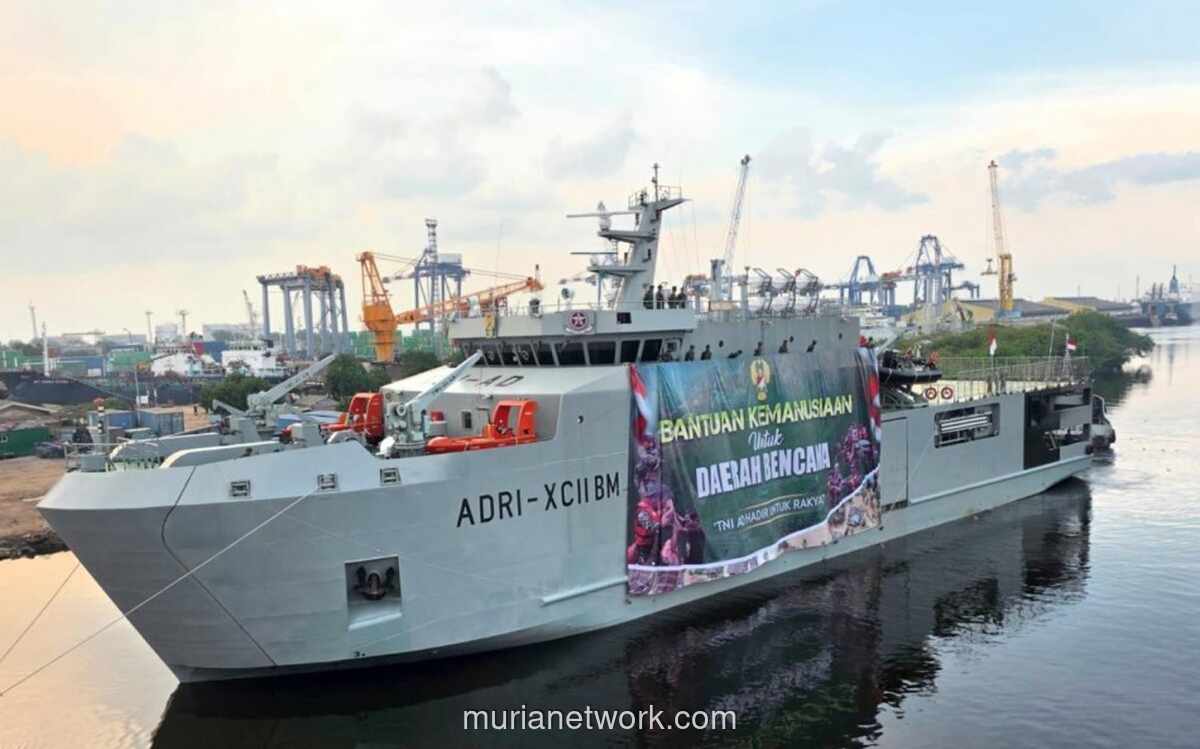 Kapal Logistik TNI AD Angkut 88,5 Ton Bantuan untuk Korban Bencana Sumatera