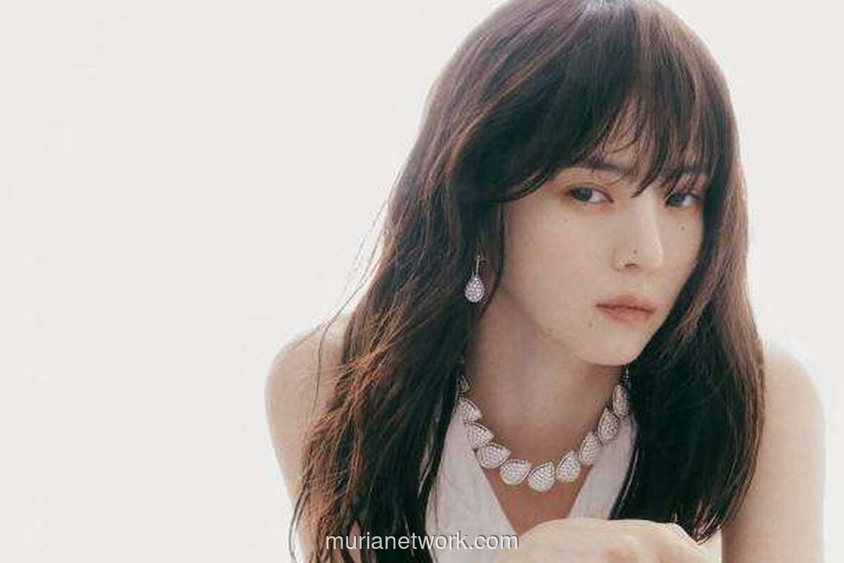 Han So Hee Pamer Wajah Asli, Netizen: Seperti Pertama Kali Melihatnya