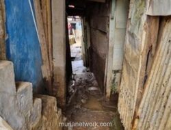 Tamu Tak Diundang di Kampung Melayu: Surut Siang, Warga Waspada Banjir Malam