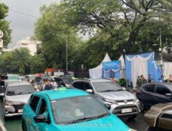 Natal di Katedral Jakarta: Lalu Lintas Ramai Lancar, Jemaat Tertib Dijaga Polisi