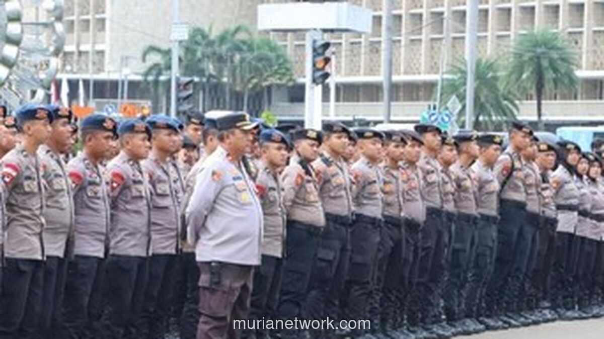 Buruh Serbu Monas, Tolak UMP DKI yang Kalah dari Bekasi
