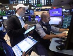 Panas di The Fed, Wall Street Menanti Arah Suku Bunga yang Terbelah