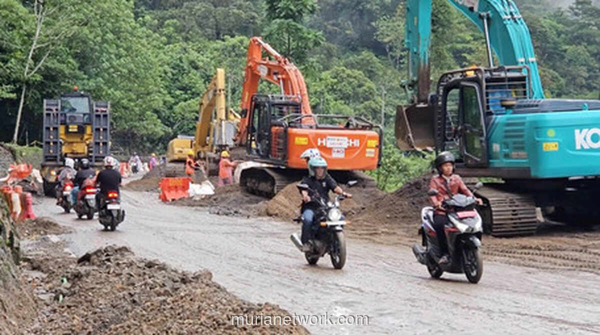 Akses Jalan Sumatera Mulai Pulih, Ratusan Personel dan Alat Berat Dikerahkan