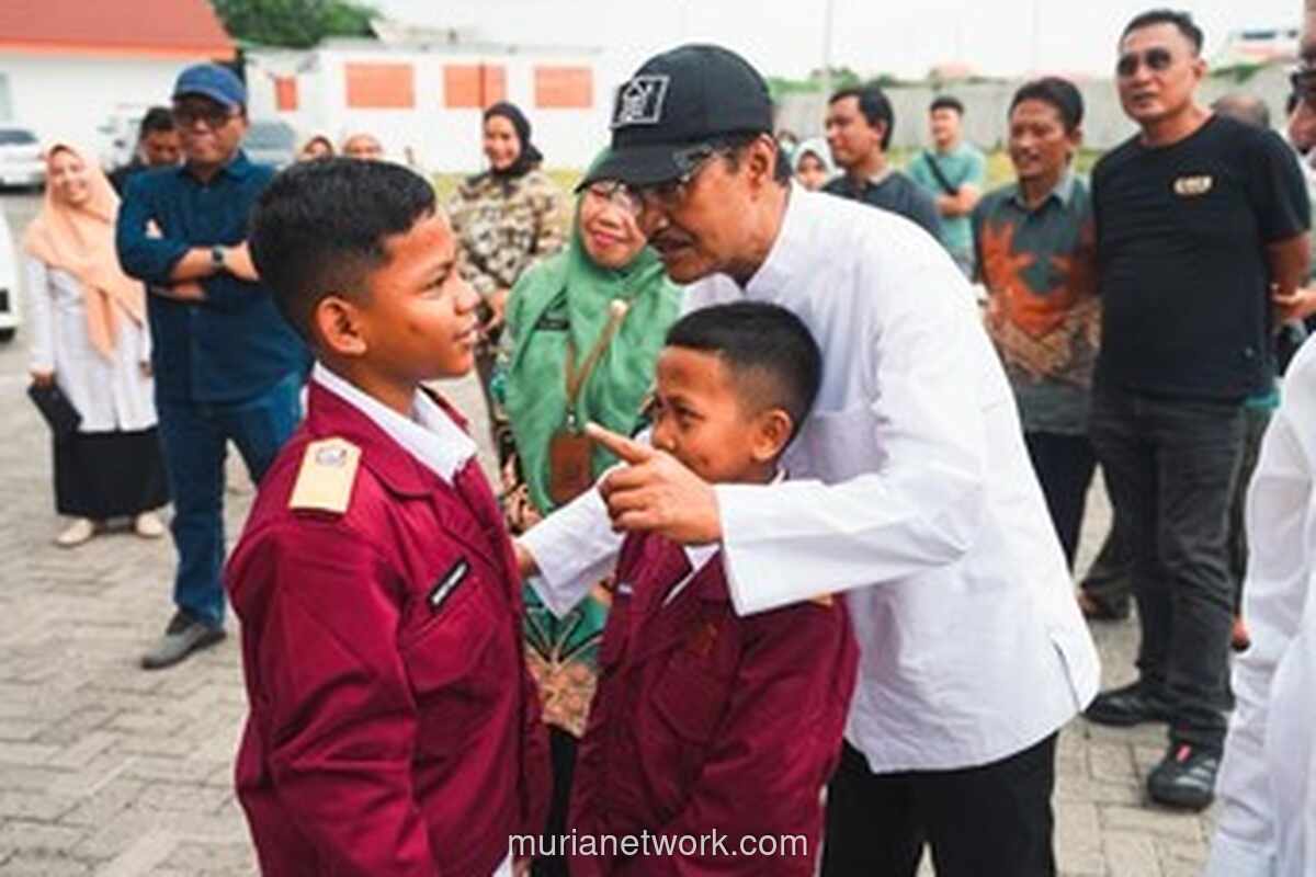 Gus Ipul Blusukan ke Sekolah Rakyat, Semangati Siswa yang Belajar Jepang Otodidak