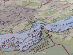 Selat Hormuz: Ketika Jalur Minyak Global Dijadikan Panggung Krisis Abadi