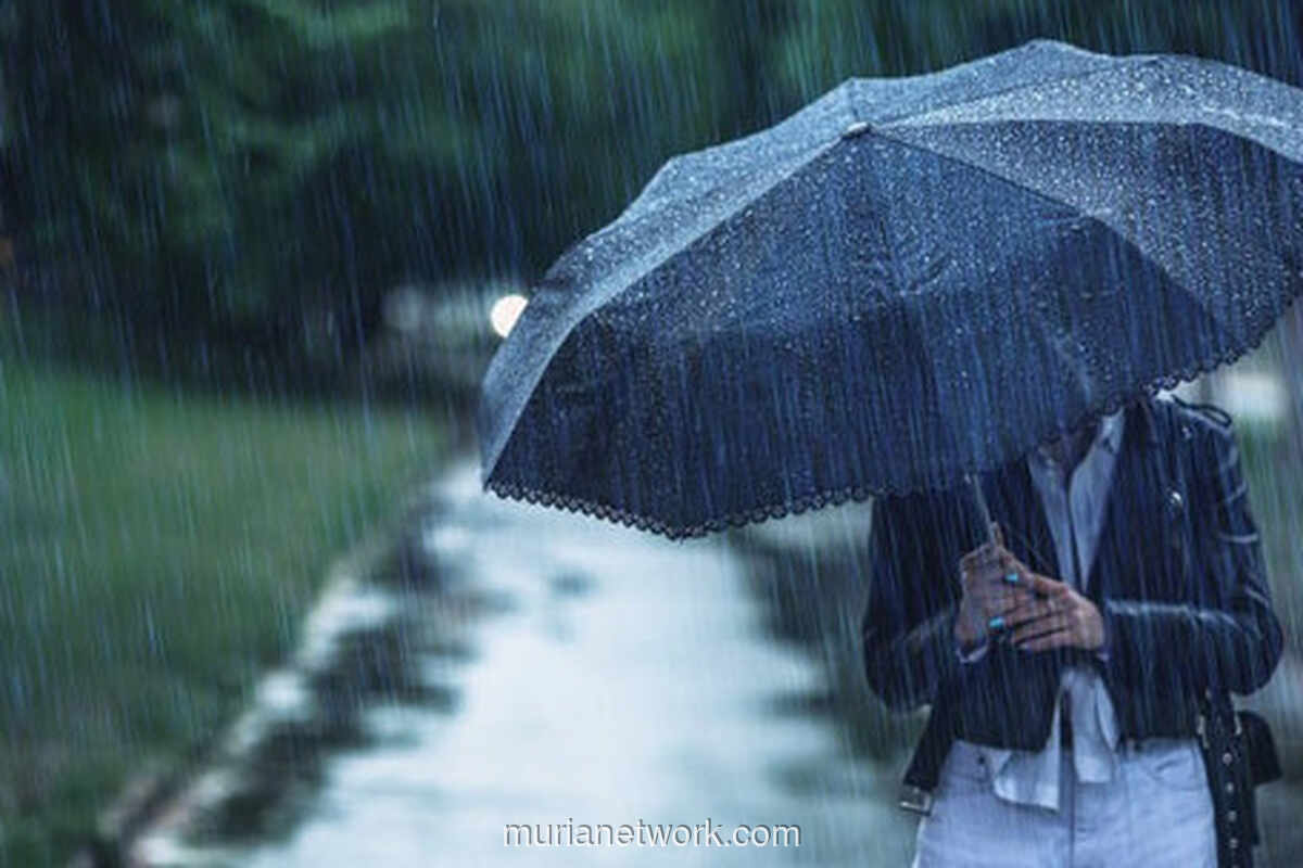 Lampung Siaga: Siklon Bakung Picu Hujan Lebat Seminggu ke Depan