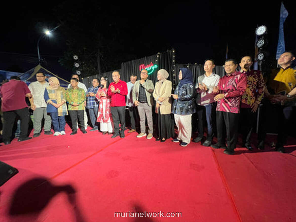 Dua Bank Suntik Bantuan Tenda, UMKM Sungai Raya Dalam Makin Bergairah