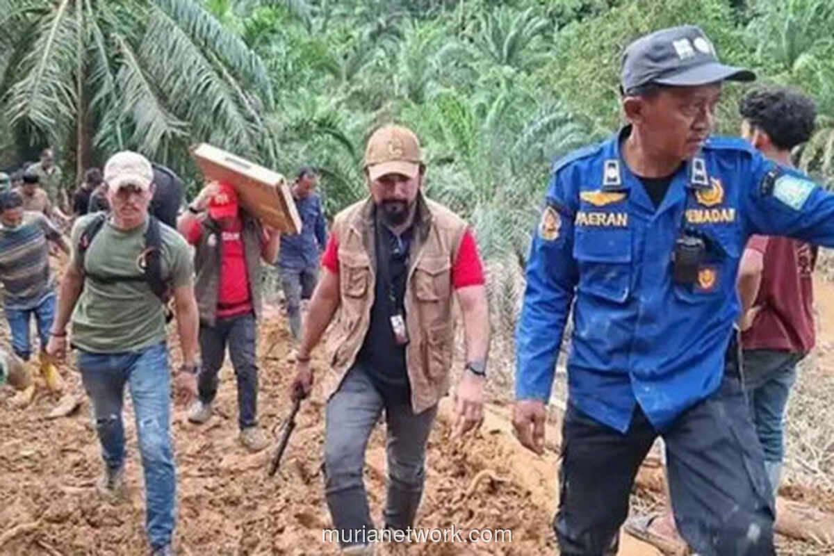 Dua Hari Kelaparan, Warga Aceh Timur Terjebak di Tengah Banjir dan Jalan Putus