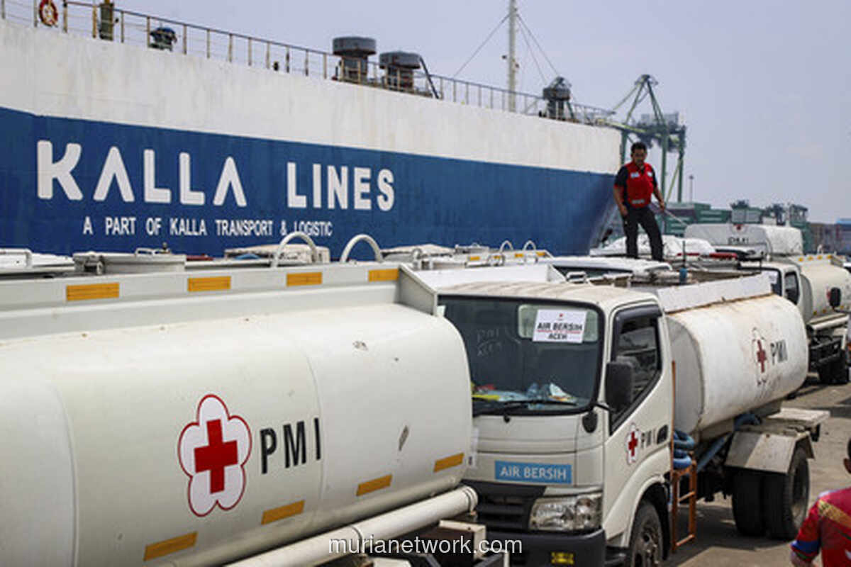 Kapal Kemanusiaan PMI Angkut Bantuan Darurat untuk Korban Bencana di Aceh dan Sumatera
