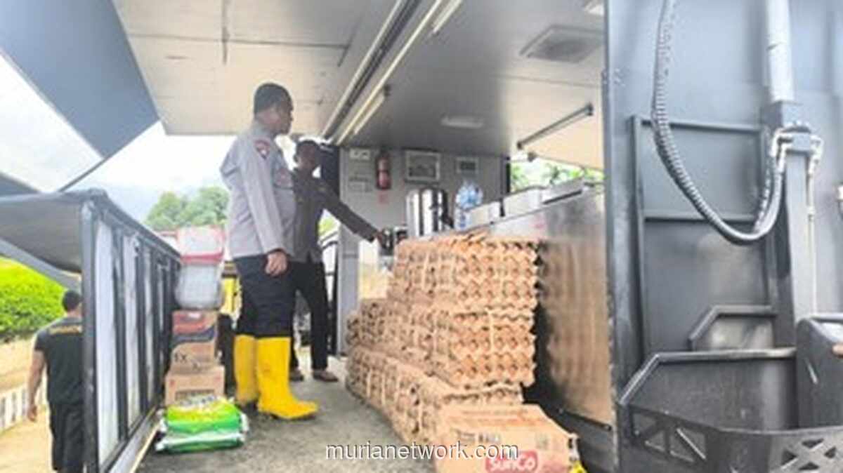 Dapur Lapangan Brimob Riau Siapkan 3.000 Porsi Makanan untuk Korban Banjir Agam