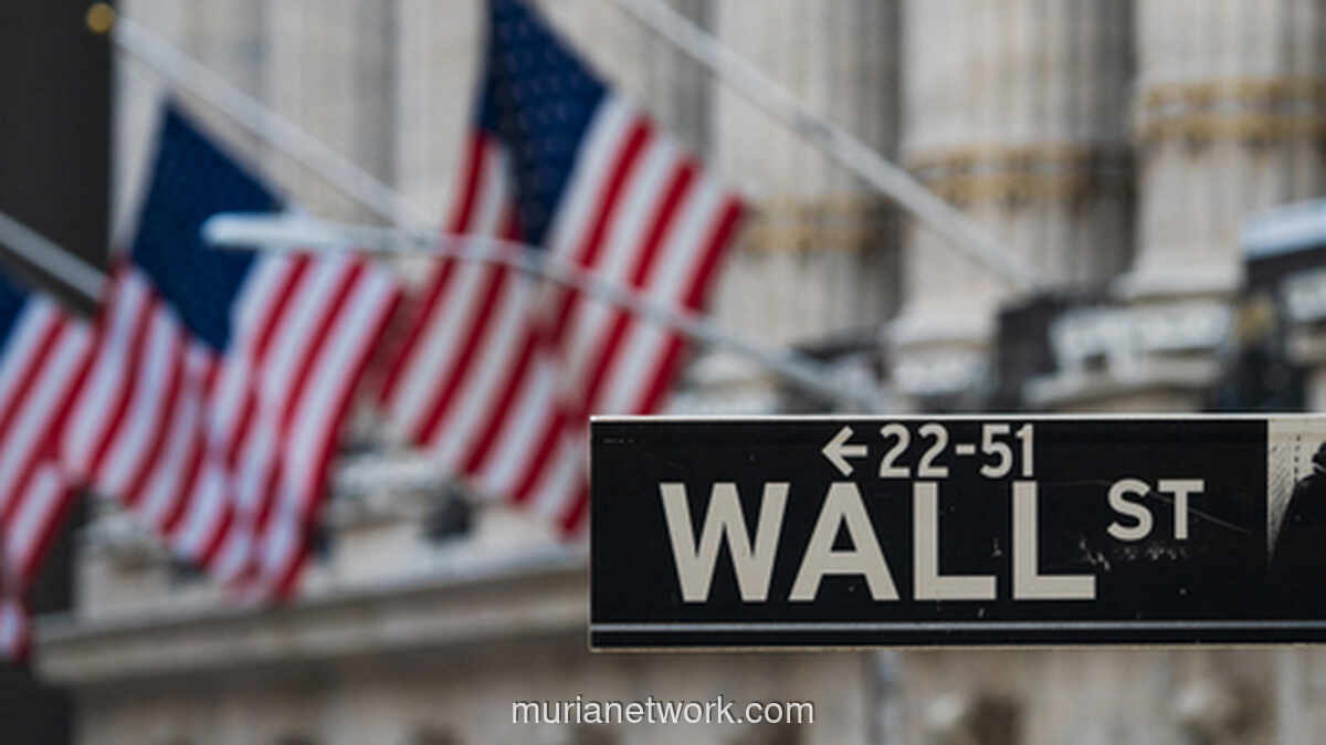 Wall Street Beringsut Naik, Mata Tertuju pada Keputusan The Fed Pekan Depan