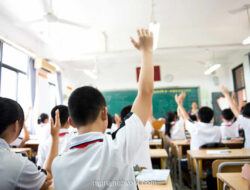 Generasi Skip: Ketika Paragraf Panjang Menjadi Beban di Kelas