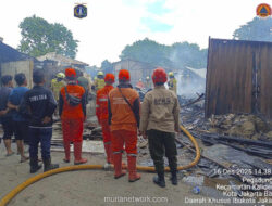 Lima Kios di Kalideres Hangus Diterjang Si Jago Merah