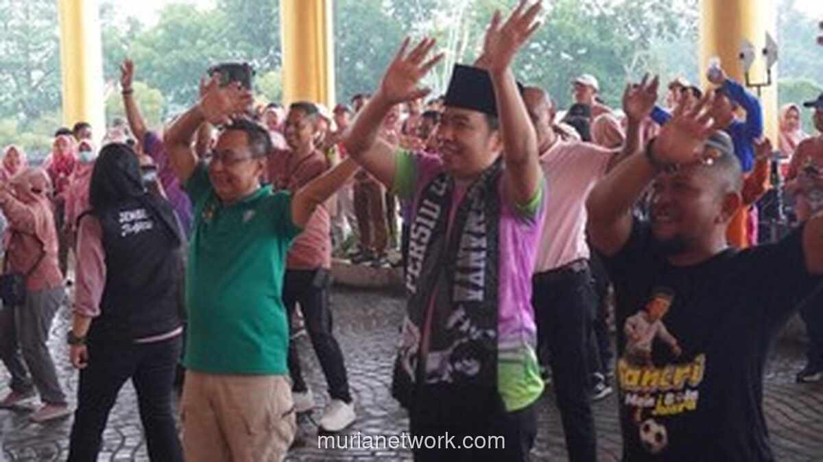 Bupati Jember Gus Fawait Ngantor dan Menginap di Desa Tempurejo