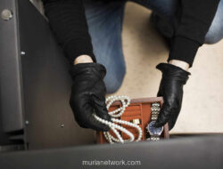 Gelsenkirchen Geger, Brankas Bank Dibobol Komplotan hingga Raup Rp 590 Miliar